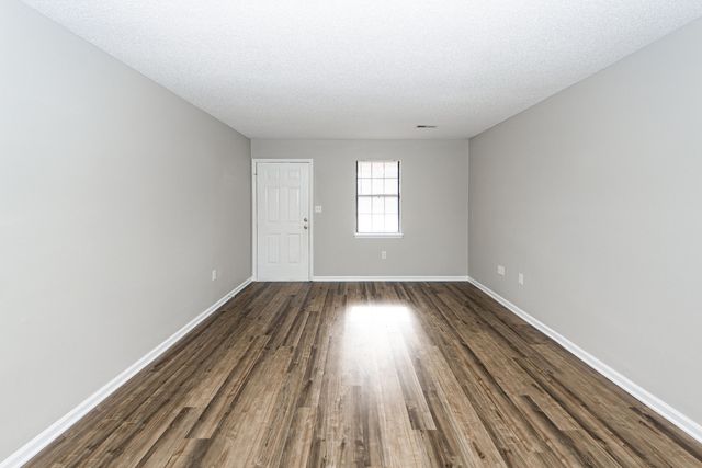 7620 Valleyview Circle, North Charleston, SC 29418