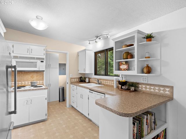 5225 Sw OLESON Rd 15, Portland, OR 97225