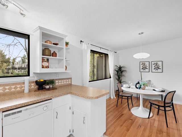 5225 Sw OLESON Rd 15, Portland, OR 97225