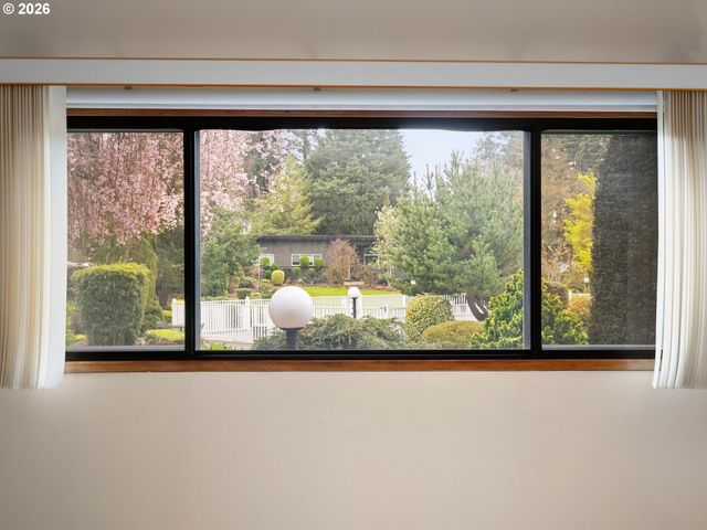 5225 Sw OLESON Rd 15, Portland, OR 97225