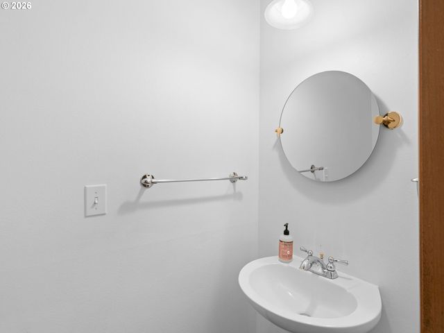 5225 Sw OLESON Rd 15, Portland, OR 97225