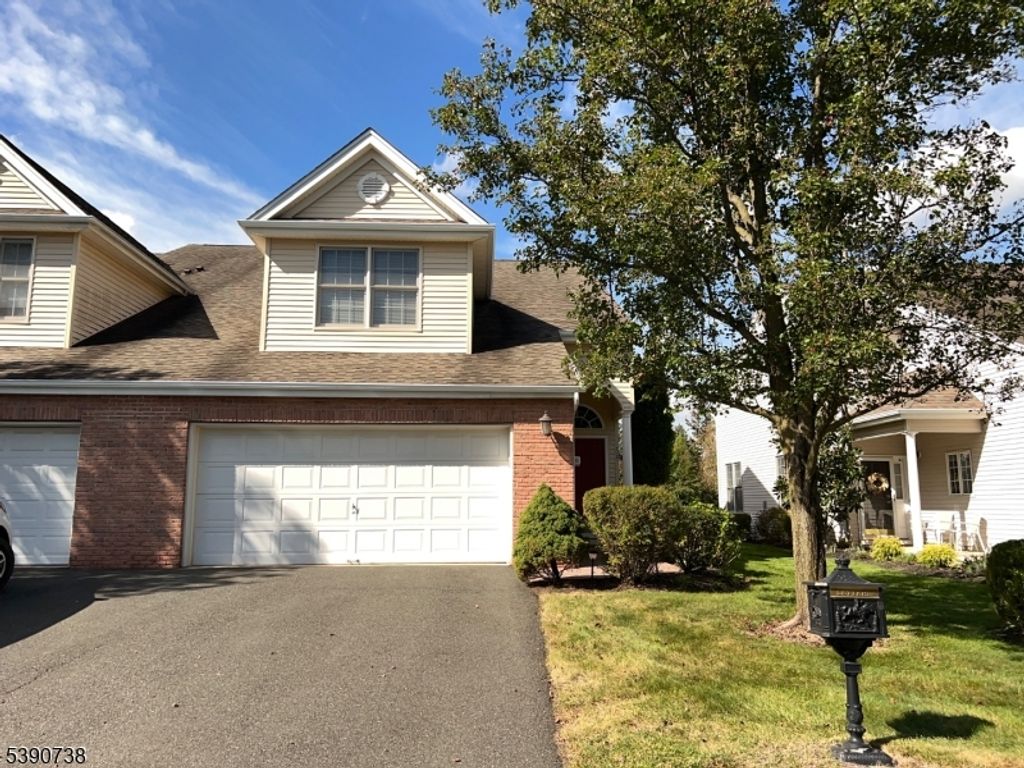 58 Bayard Rd, Franklin Twp., NJ 08873