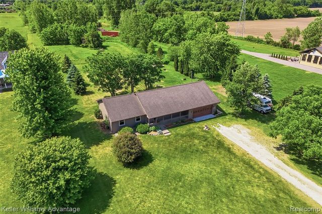 48053 Harris Road, Belleville, MI 48111