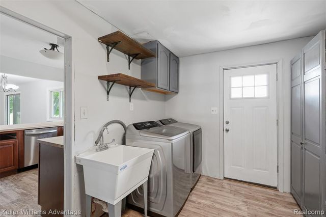 48053 Harris Road, Belleville, MI 48111