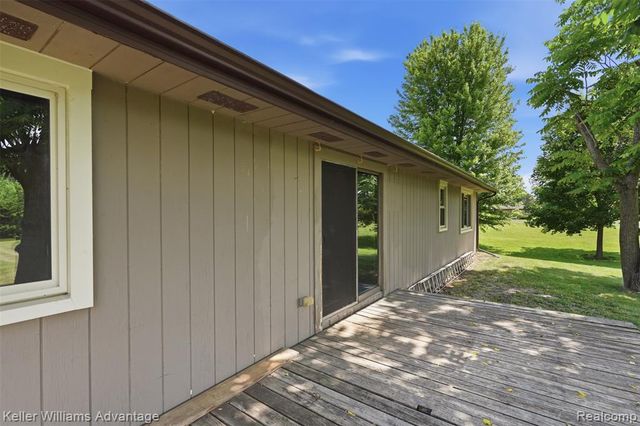 48053 Harris Road, Belleville, MI 48111