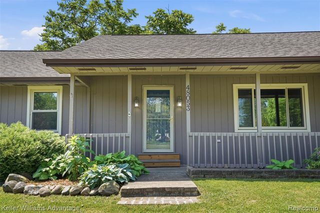 48053 Harris Road, Belleville, MI 48111
