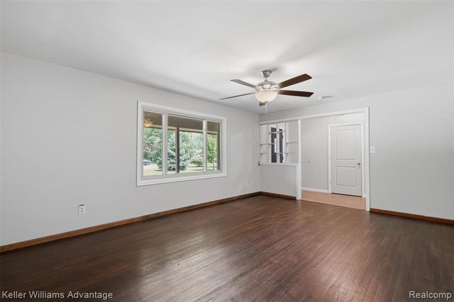 48053 Harris Road, Belleville, MI 48111