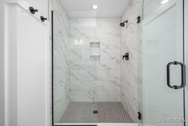 1040 N Washington Street SE, Lowell, MI 49331