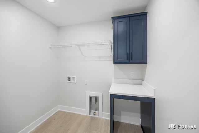 1040 N Washington Street SE, Lowell, MI 49331