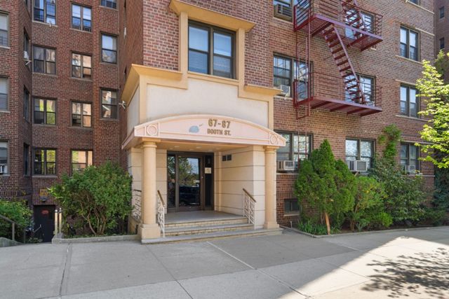 6787 Booth St Apt 5H, New York City, NY 11375