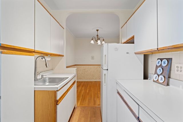 6787 Booth St Apt 5H, New York City, NY 11375