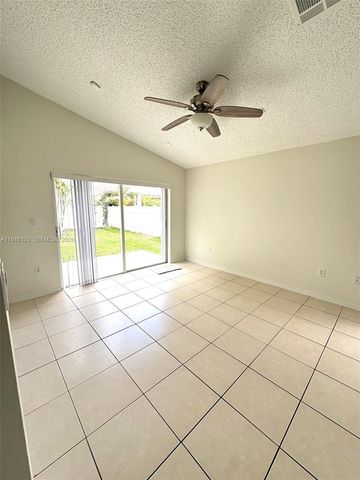 14215 NW 21st St, Pembroke Pines, FL 33028