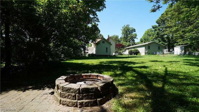 81 W Marion Street, Doylestown, OH 44230