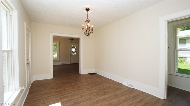 81 W Marion Street, Doylestown, OH 44230