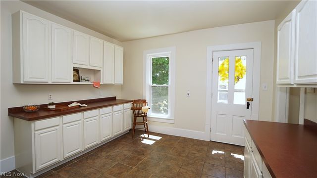81 W Marion Street, Doylestown, OH 44230