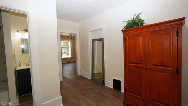 81 W Marion Street, Doylestown, OH 44230