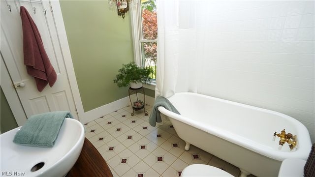 81 W Marion Street, Doylestown, OH 44230