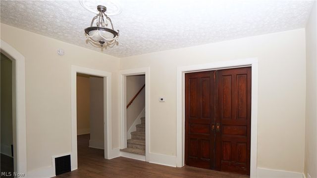 81 W Marion Street, Doylestown, OH 44230