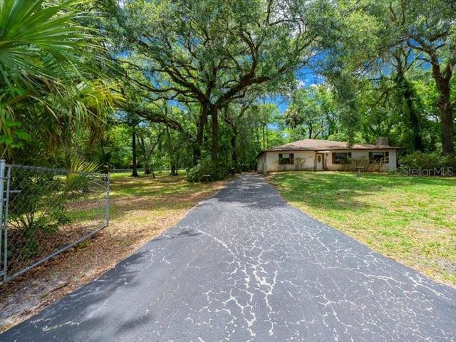 495 & 499 N ROBIN HOOD ROAD, Inverness, FL 34450