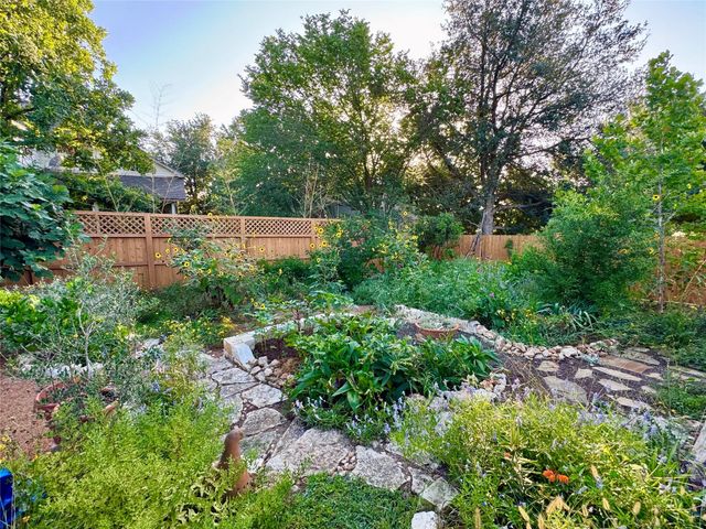2904 Belgrave Falls LN, Austin, TX 78748