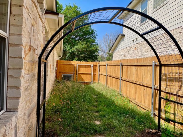 2904 Belgrave Falls LN, Austin, TX 78748