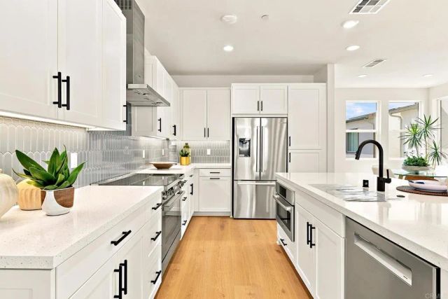 472 Gadget Road, San Marcos, CA 92078