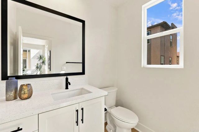472 Gadget Road, San Marcos, CA 92078