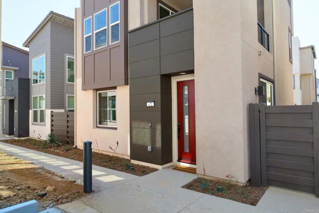 472 Gadget Road, San Marcos, CA 92078