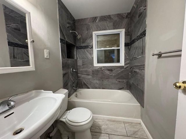 1113 N Swope Drive, Independence, MO 64056