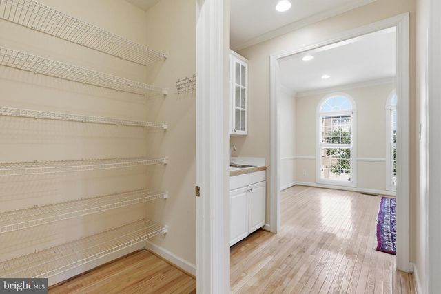 4530 FAIR VALLEY DR, Fairfax, VA 22033