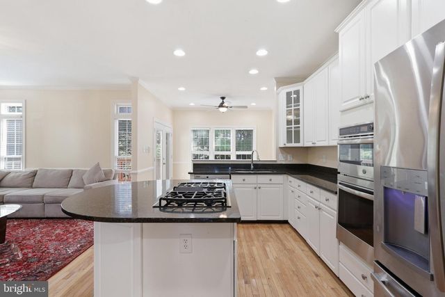 4530 FAIR VALLEY DR, Fairfax, VA 22033