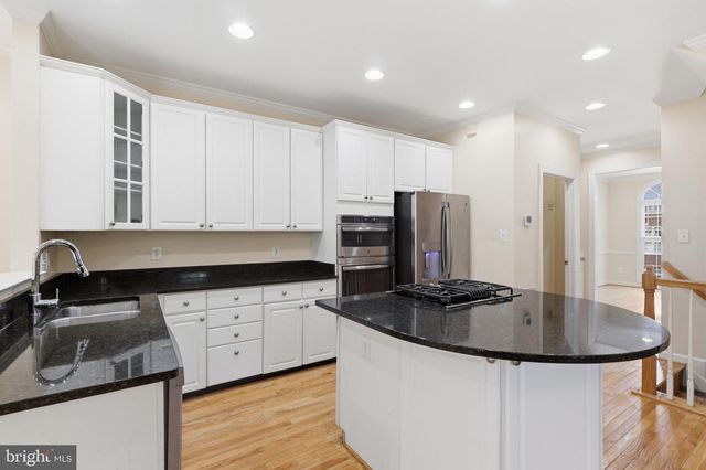 4530 FAIR VALLEY DR, Fairfax, VA 22033