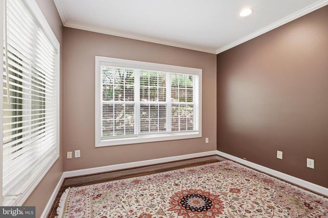 4530 FAIR VALLEY DR, Fairfax, VA 22033