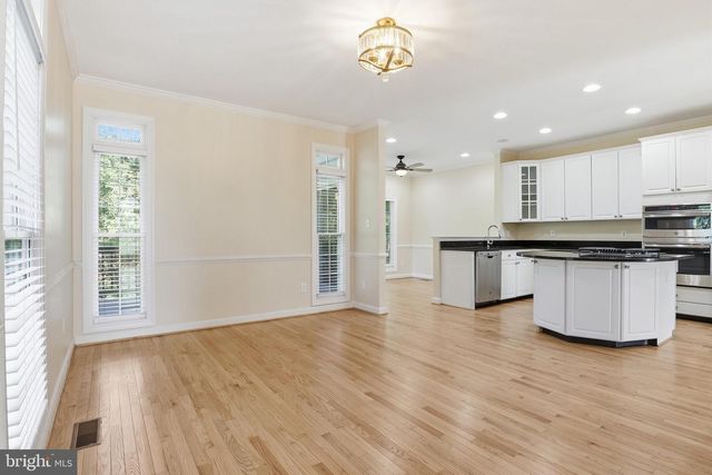 4530 FAIR VALLEY DR, Fairfax, VA 22033