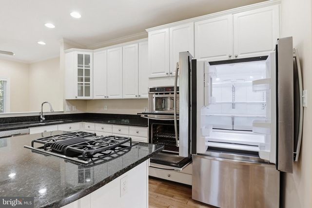 4530 FAIR VALLEY DR, Fairfax, VA 22033