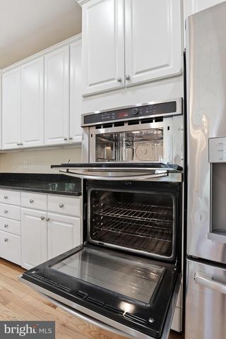 4530 FAIR VALLEY DR, Fairfax, VA 22033