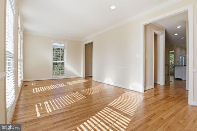 4530 FAIR VALLEY DR, Fairfax, VA 22033