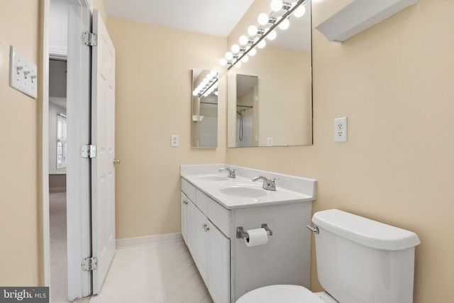 4530 FAIR VALLEY DR, Fairfax, VA 22033