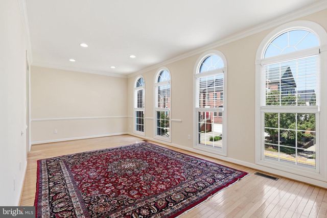 4530 FAIR VALLEY DR, Fairfax, VA 22033