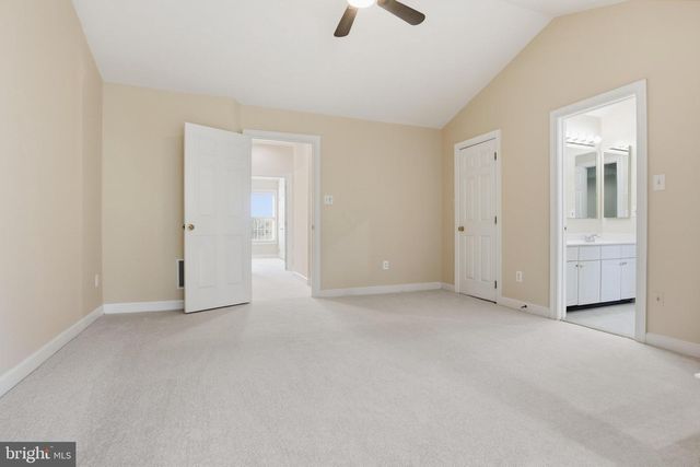 4530 FAIR VALLEY DR, Fairfax, VA 22033