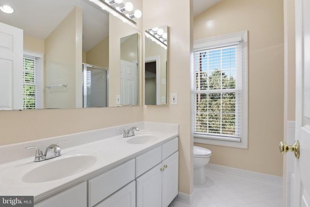 4530 FAIR VALLEY DR, Fairfax, VA 22033