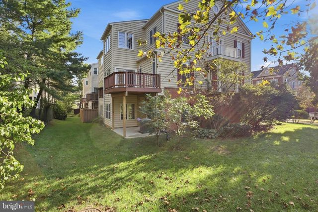 4530 FAIR VALLEY DR, Fairfax, VA 22033