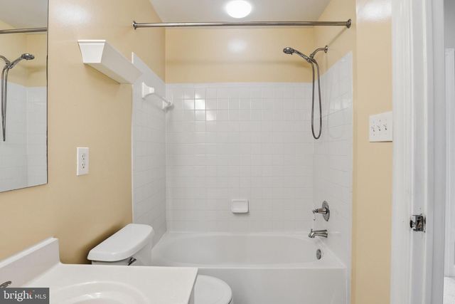 4530 FAIR VALLEY DR, Fairfax, VA 22033