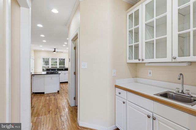 4530 FAIR VALLEY DR, Fairfax, VA 22033