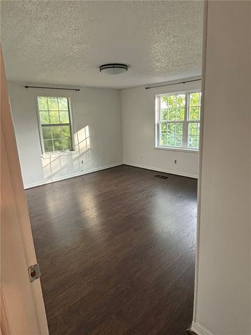 101 Campbell Road, Fayetteville, AR 72701