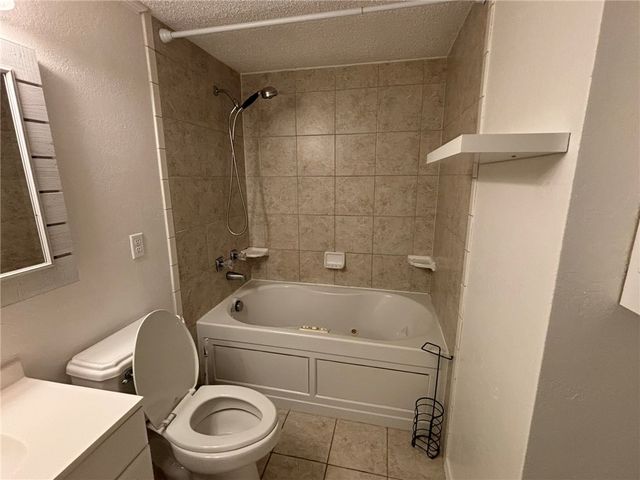 101 Campbell Road, Fayetteville, AR 72701