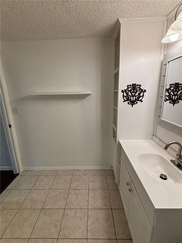 101 Campbell Road, Fayetteville, AR 72701