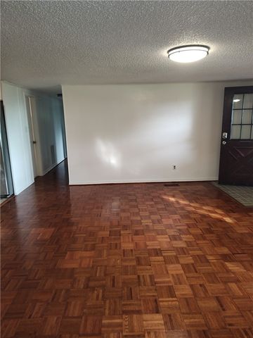 101 Campbell Road, Fayetteville, AR 72701