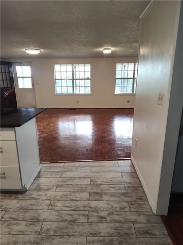 101 Campbell Road, Fayetteville, AR 72701