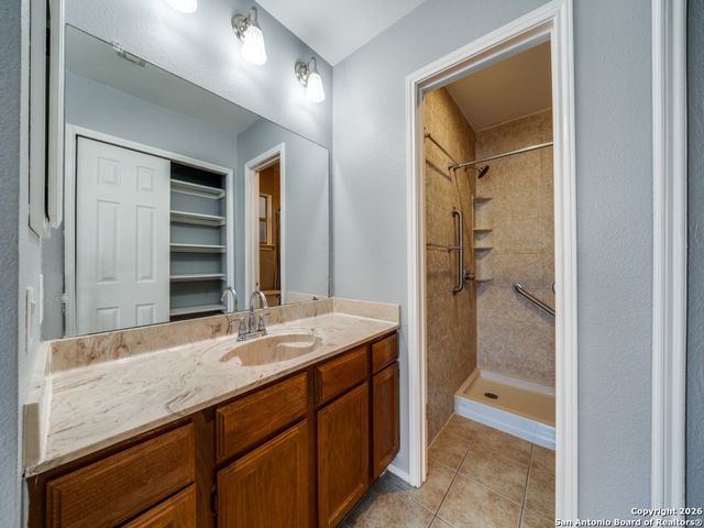 206 Meadowland, Universal City, TX 78148